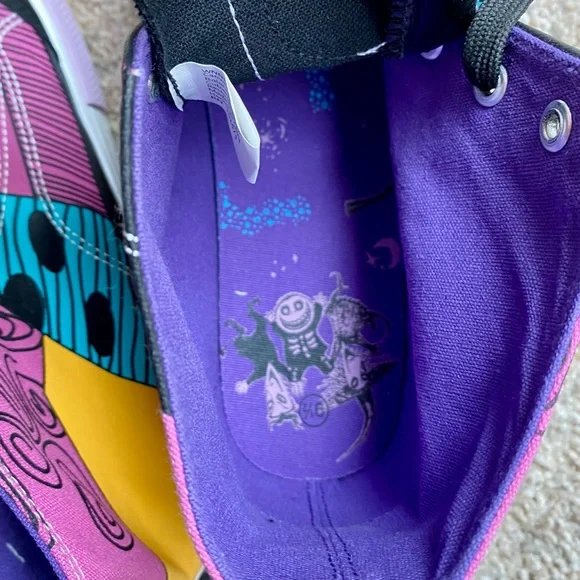 🆕 Disney The Nightmare Before Christmas Sneakers Women’s High
Top Shoes - Picture 10 of 15